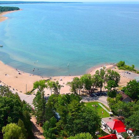 Balm Beach Resort And Motel מראה חיצוני תמונה
