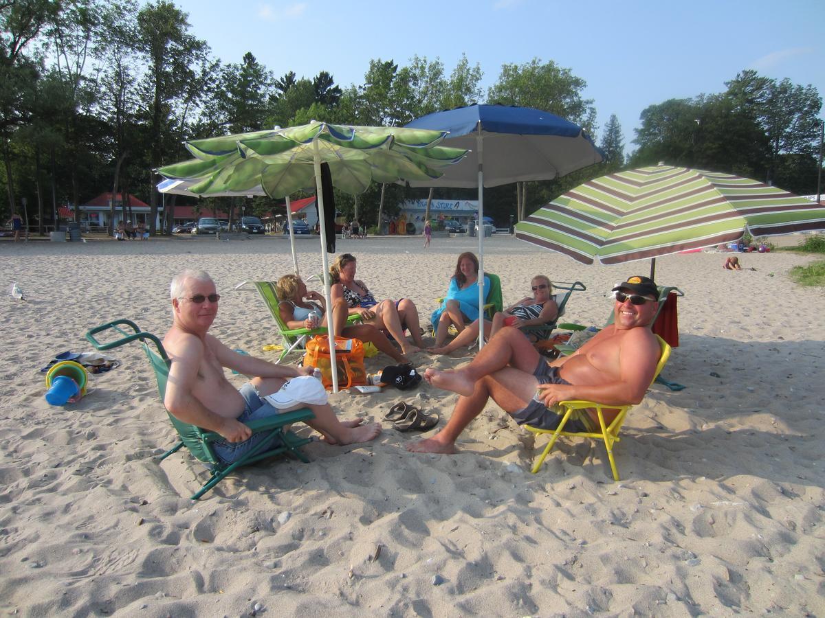 Balm Beach Resort And Motel מראה חיצוני תמונה