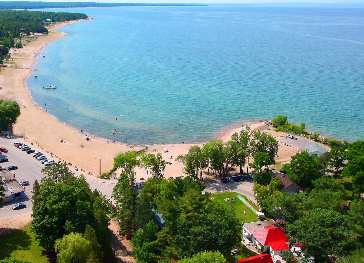 Balm Beach Resort And Motel מראה חיצוני תמונה